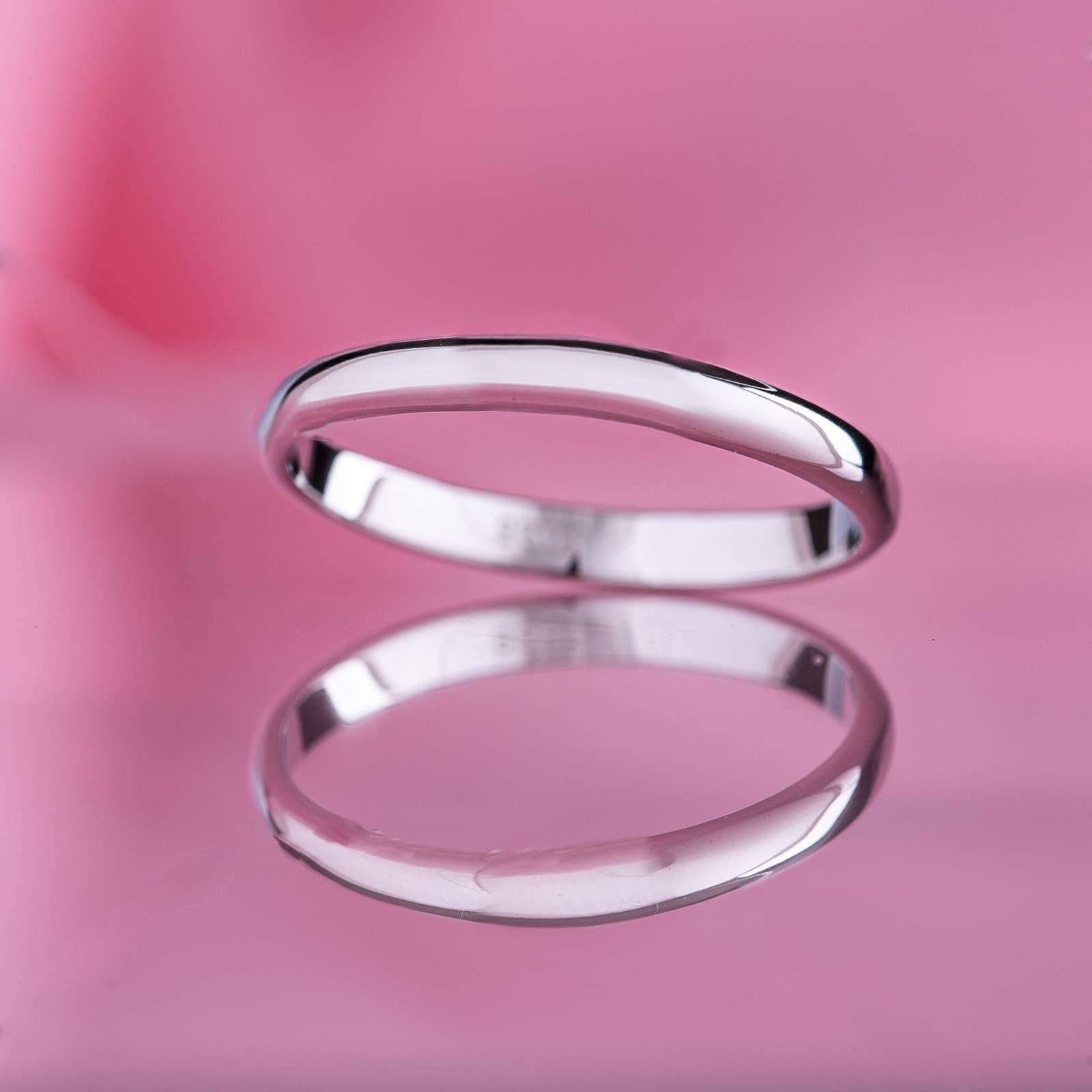 Simple Women's Ring